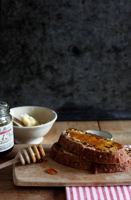 Food Styling Breakfast, Butter Honey, Bread Butter, Bread And Butter, Breakfast Breads, Breakfast Food, Favorite Snack, Best Breakfast, Me Time