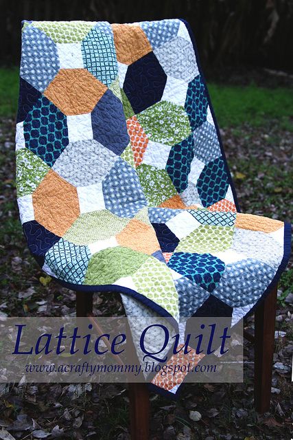 STITCHED by Crystal: Tutorial: Lattice Quilt Trailing Squares Quilt Pattern, Free Quilt Tutorials, Lattice Quilt, Grandparents Christmas, Fat Quarter Quilt, Basket Pattern, Cute Quilts, Lap Quilts, Pretty Quilt