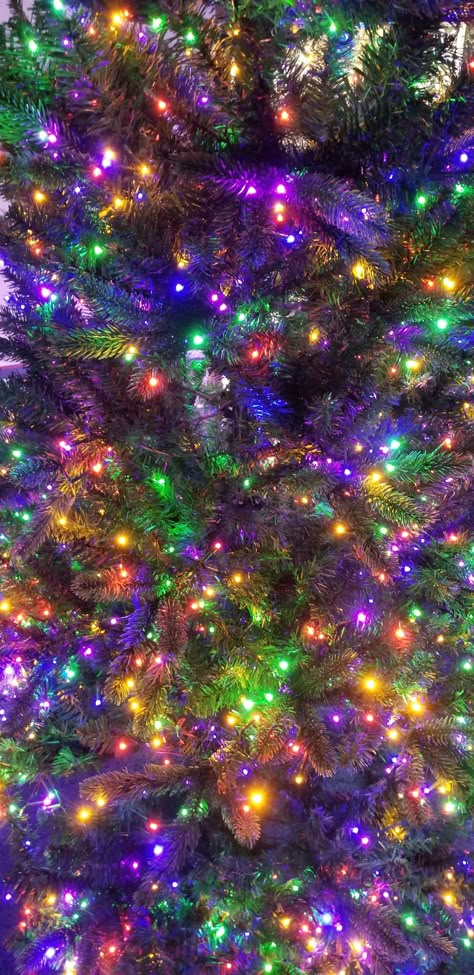 Christmas Lights Backgrounds Wallpapers, Christmas Lights Wallpaper Backgrounds, Christmas Lights Wallpaper Iphone, Christmas 4k Wallpaper, Colorful Christmas Wallpaper, Nostalgia Aesthetic Wallpaper, Manage Social Media, Wallpaper Holiday, Christmas Lights Background