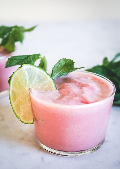 Watermelon Coconut Cream - this refreshing, vegan blend is the perfect summer dessert, smoothie, or even cocktail! #watermelonrecipes Frozen Cocktail, Dessert Smoothie, Frozen Cocktails, Avocado Smoothie, Rum Cocktail, Lactose Intolerant, Watermelon Recipes, Coconut Rum, Vegan Dessert