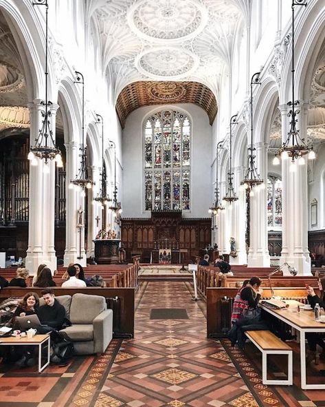 London Coffee Shop, Weekend In London, London Cafe, Coffee Shop Aesthetic, London Aesthetic, Best Coffee Shop, London Places, London Town, Abbey Road