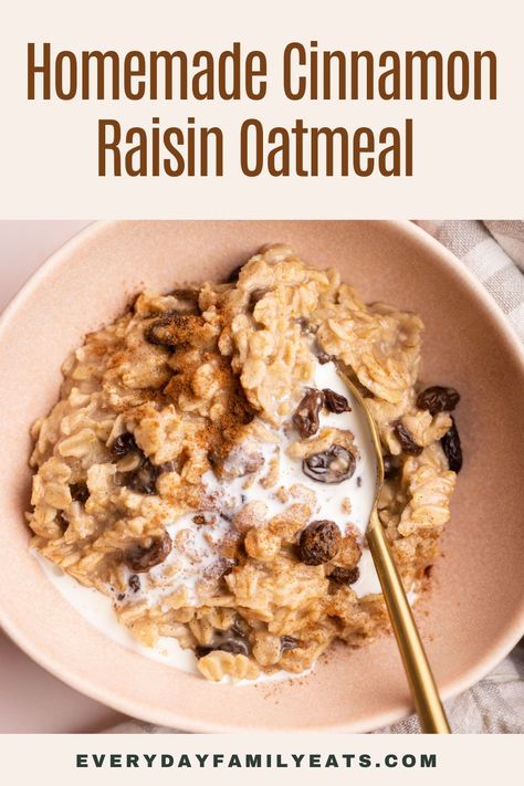 Wholesome old-fashioned oats are cooked with maple syrup, raisins, cinnamon and a splash of cream to make for a hearty, warm, and filling breakfast. This Cinnamon Raisin Oatmeal can be made in well under 10 minutes and can even be made ahead of time to make for a quick homemade start to your day. Cinnamon Raisin Oatmeal, Raisin Oatmeal, Recipe Oatmeal, Oatmeal How To Make, Oat Breakfast, Healthy Oatmeal Recipes, Old Fashion Oats, Homemade Oatmeal, Easy Oatmeal