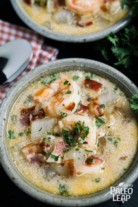 Keto Fish, Keto Seafood, Seafood Chowder, Low Carb Chicken Recipes, Fish Soup, Low Carb Diets, Keto Soup, Low Carb Soup, Healthy Low Carb Recipes