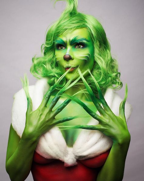 Grinch Cosplay, Whoville Costumes, Grinch Costume, Grinch Costumes, Cosplay For Women, Hd Makeup, Queen Makeup, Halloween Costumes Makeup, Grinch Stole Christmas