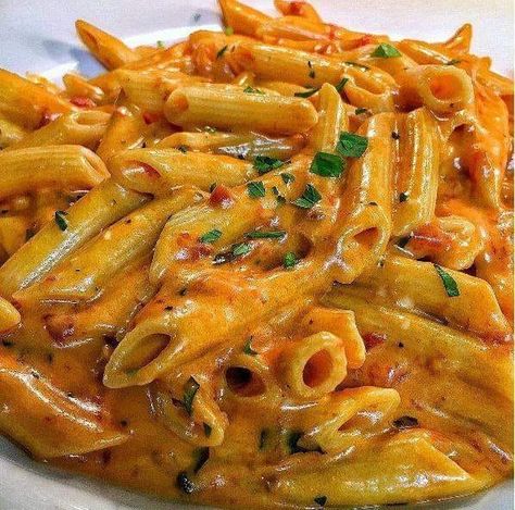 Stanley Tucci: Searching For Italy (Fan Page) | PENNE ALLA VODKA Penne Alla Vodka Recipe, Penne Vodka, Penne Alla Vodka, Pasta Penne, Italian Comfort Food, Alla Vodka, Italian Pasta Recipes, Vodka Recipes, Homemade Italian