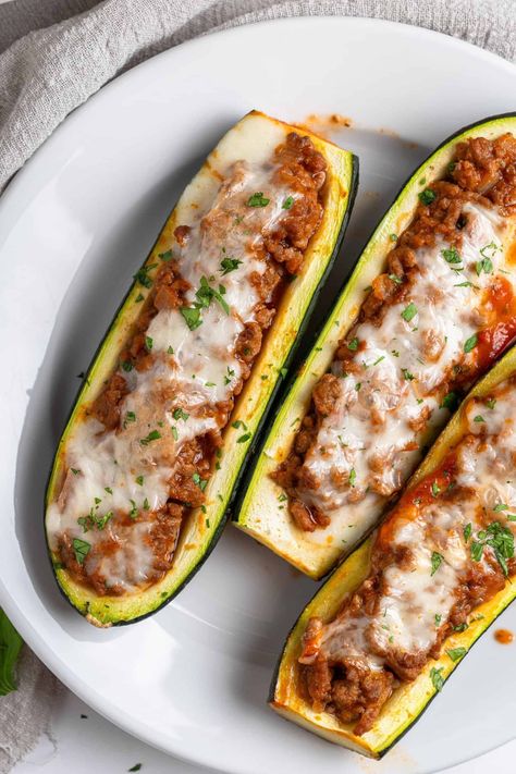 Southwest Zucchini Boats, Lasagna Stuffed Zucchini Boats, Healthy Zucchini Boats, Zucchini Boats Recipes, Sugo Recipe, Zucchini Boat, Zucchini Boat Recipes, Stuffed Zucchini Boats, Italian Tomato Sauce