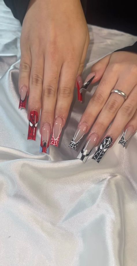 Two Different Colored Nails On Each Hand Black And White, Black Red And White Nails, Dope Nail Designs Swag, Nails Spiderman, Superhero Nails, Ballerina Acrylic Nails, Paznokcie Hello Kitty, Halloween Acrylic Nails, Long Acrylic Nails Coffin