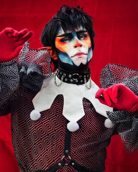 Demon Clown, Drag King Makeup, Clown Outfit, Jester Costume, Drag Make-up, Clown Clothes, Creepy Halloween Makeup, King Outfit, Drag King