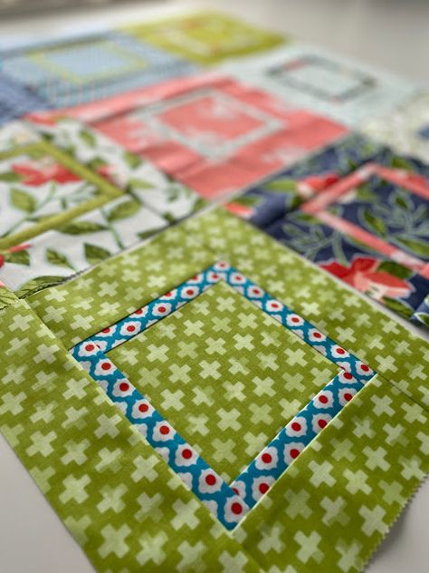 A simple quilt block made with layer cake squares. It's a perfect project for using up those left over 10" squares. Free Pattern coming soon. Stitching Diy, Squares Quilt, Crochet Cake, Hip To Be Square, Free Quilting Patterns, Diy Sewing Gifts, Pillow Tutorial, Quilt Tutorial, Summer Quilts