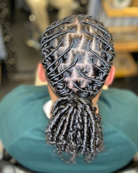 Barrel Twist Into Ponytail Locs, Prom Dreadlocks Hairstyles Men, Mens Barrel Twist, Loc Hairstyles Barrel Twist, Barrel Twist Into Ponytail, Barrel Twist Ponytail, Barrel Twist Ponytail Locs, Male Loc Styles Medium, Dreds Hairstyles Dreadlocks Men