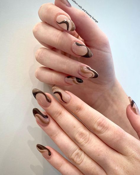 Nail Art French, Classic Nail Art, Modern Nail Art, Nail Tip Designs, Natural Nail Art, French Tip Nail Designs, Abstract Nail Art, Nagel Tips, French Nail Art