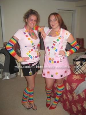 Homemade Candy Land Costume: I love Halloween.  Although other people may be able to pull off costumes that are seen and done on a yearly basis, I like to go away from the norm and Candyland Diy, Candy Land Costumes, Queen Frostine, Games Costumes, Candy Costumes, Cheap Halloween Costumes, Diy Costumes Women, Easy Diy Costumes, I Love Halloween