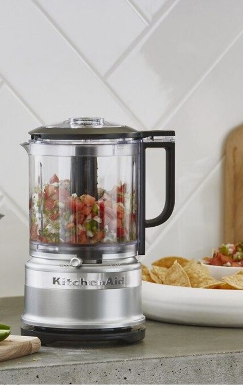 Kitchenaid Food Processor Recipes, Food Processor Salsa Recipe, Food Processor Salsa, How To Use A Food Processor, Salsa In Food Processor, Food Processor Pesto, Ninja Food Processor, Kitchenaid Food Processor, Cuisinart Food Processor