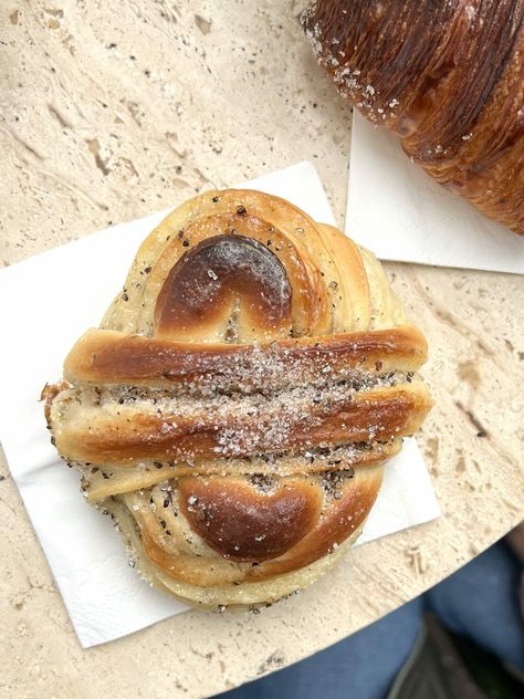 Cardamom Bun, Gluten Free Cardamom Buns, Cardamom Recipes, Danish Bakery, Cardamom Recipe, Cardamom Cookies, Milk Bun, Cardamom Buns, Bakery Recipes