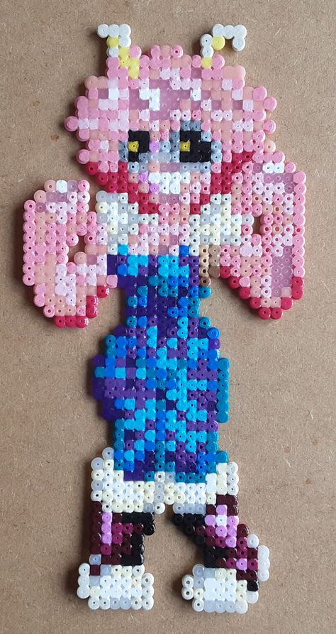 Original design by Wanderingstreet on DeviantArt. Mha Pixel Art, Anime Perler, Anna Laura, Mha Art, Melt Beads Patterns, Hamma Beads Ideas, Mina Ashido, Easy Perler Beads Ideas, Hamma Beads