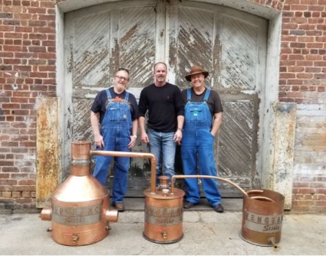 Copper Moonshine Still Plans, How To Make A Still For Moonshine, Diy Moonshine Still How To Make, Diy Moonshine Still, Moonshine Stills For Sale, Strawberry Moonshine, Homemade Still, Moonshine Still Kits, Moonshine Still Plans