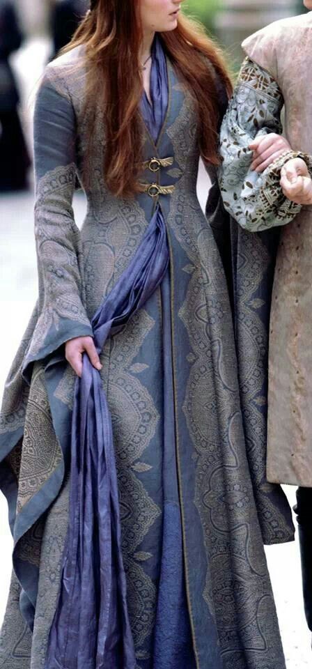 Sansa Stark Fashion, Sansa Stark Dress, Game Of Thrones Dresses, Game Of Thrones Dress, Game Of Thrones Sansa, Game Of Thrones Outfits, Got Costumes, Game Of Thrones Costumes, Evolution Of Fashion