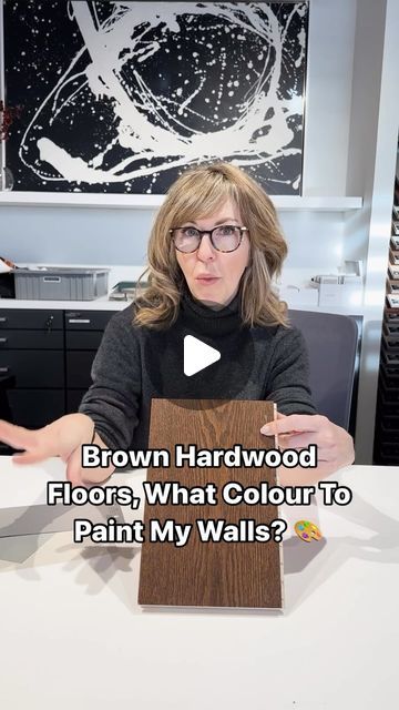 Jane Lockhart on Instagram: "Choose these wall colours for Brown Floors!  I love this cinnamon-ny colour from @vintageflooring called Mocha. Many of you have this type of flooring so here are my colour suggestions that can help enhance your space.   Colours mentioned from @benjaminmoore (colour match to your preferred brand if you like):  CSP-10 Soho Loft HC-179 Platinum Gray OC-14 Natural Cream  OC-64 Pure White (Accent Colour)  #luxuryhomes #designtrends #designinspiration #interiordesignideas #homedecor #homedesign #designinterior #interiordesign #designer #instadesign #janelockhart #janelockhartdesign  What wall colour do you currently have with brown flooring? Let us know in the comments.   What are your thoughts on the suggested colours?" Wall Color Ideas With Brown Furniture, Wall Colour For Dark Floors, Wall Color With Brown Flooring, Colours That Go With Dark Wood, Wall Paint For Brown Floors, Wall Colors For Dark Floors, Brown Floor Kitchen Ideas, Wall Colors For Brown Floors, Kitchen With Dark Brown Floors