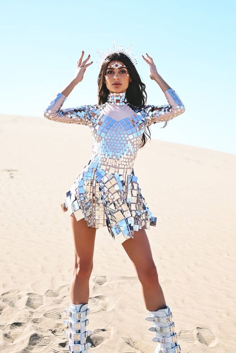 Futuristic Dress, Mirror Dress, Silver Outfits, Dumping Ground, Burning Man Outfits, Rave Outfit, Party Kleidung, New Years Dress, Dress Beige