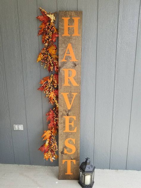 Fence Crafts, Harvest Porches, Harvest Sign, Pumpkin Diy, Welcome Wood Sign, Fall Porch Decor, Fall Wood Signs, Thanksgiving Harvest, Pumpkin Display