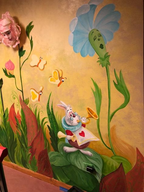 Aini art studio Alice In Wonderland Mural Ideas, Wall Mural Ideas Creative, Alice In Wonderland Mural, Alice In Wonderland Nursery, Alice In Wonderland Painting, Disney Wall Murals, Disney Mural, Wonderland Flowers, Playroom Mural