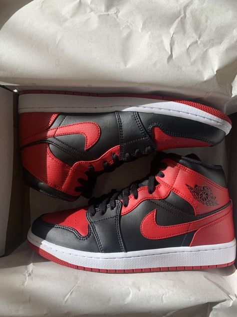 Black Jordan 1 Outfit Women, Jordans Black And Red, Jordan 1 Mid Red, Nike Aj1, Jordan 1 Red, Jordan 1 Mids, Jordan 1 Mid White, Red And Black Outfits, Red Jordans