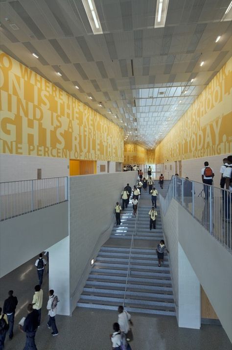 Gallery of L.B. Landry High School / Eskew+Dumez+Ripple - 4 High School Design, New Orleans Architecture, School Hallways, School Interior, Interior Design School, Environmental Graphic Design, Wood Interior, Education Architecture, Education Design