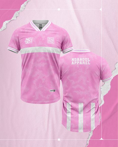 Pink Jersey Football, Pink Jersey Design, Pink Soccer Jersey, Pink Football Jersey, Camisa Time, Volleyball Jersey Design, School Jersey, Pink Football, Football Shirt Designs