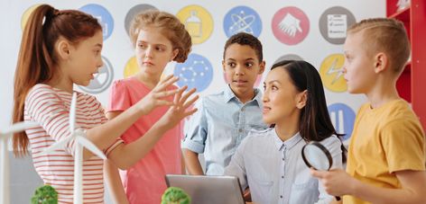 AFT’s Project-Based Learning Kits for K-12 Student Capstones Substitute Teacher Tips, Collaborative Classroom, Peer Learning, Student Leadership, Curriculum Mapping, Inclusion Classroom, Leader In Me, Gifted Program, Effective Learning