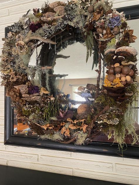 Cottagecore Wreath, Fall Decor Mushroom, Wreaths With Mushrooms, Mushroom Wreath, Fall Wreath With Mushrooms, Lichen Wreath, Wreath With Red Mushrooms, Witchy Cottage, Country Garden Weddings