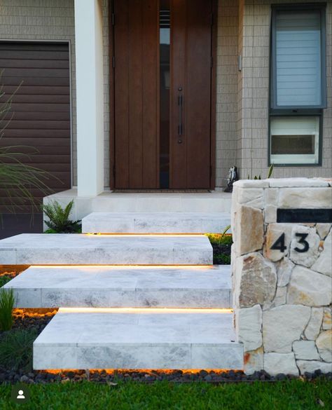 Front Porch Steps, Front Stairs, Pool Shower, Front Yard Design, Porch Steps, Front Steps, Concrete Steps, Lawn And Landscape, Modern Fence