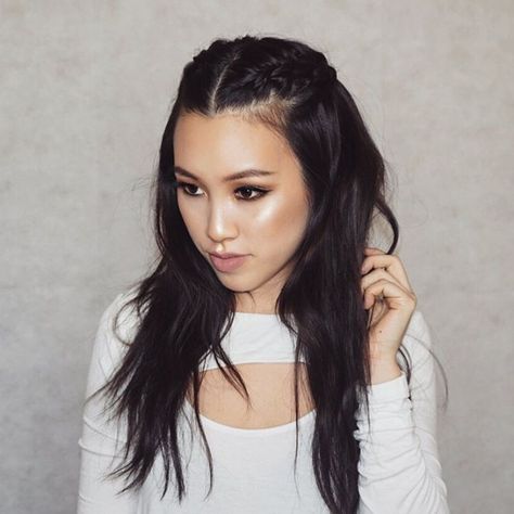 The Pinterest Styles That Scream #BraidGoals via @ByrdieBeauty Hairstyles Guys, Boxer Braids, Second Day Hairstyles, Braided Half Up, Cool Braid Hairstyles, Hairless Cat, Penteado Cabelo Curto, Long Black Hair, Braids For Short Hair