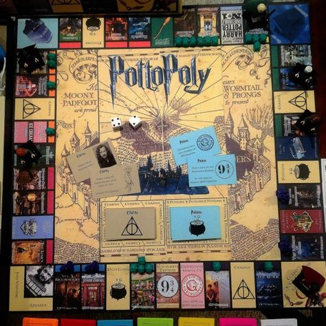 Credit Kristen Roedel/Etsy/Pottopoly Maybe I would finally make it through a whole game! Maybe. Harry Potter Board, Harry Potter Board Game, Custom Monopoly, Harry Potter Monopoly, Imprimibles Harry Potter, Monopoly Board Game, Harry Potter Games, Monopoly Board, Anniversaire Harry Potter