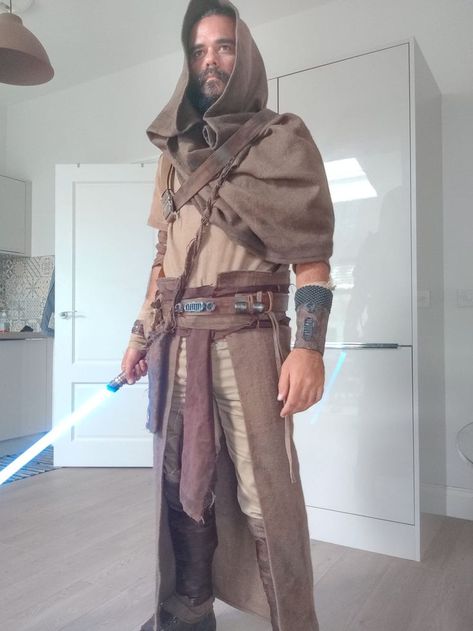 Jedi Inspired Outfit Men, Star Wars Oc Outfits Male, Jedi Cosplay Men, Male Jedi Outfit, Monk Outfit Design, Star Wars Cosplay Male, Star Wars Fashion Men, Star Wars Poncho, Starwars Cosplays