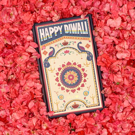 Diwali Hamper Box Design, Diwali Product Shoot Ideas, Diwali Gift Box Photography, Diwali Packaging Gift Boxes, Diwali Packaging Design, Diwali Box Packaging, Diwali Gift Box Ideas, Rakhi Aesthetic, Fudge Packaging