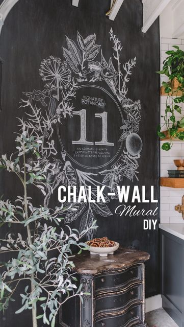 c h e l s e a c u m i f o r d on Instagram: "EASY DIY Chalk Mural (☝🏽SAVE THIS POST) Let’s DIY a chalk mural for under $50 and make a huge statement wall! 1. Paint wall with primer and black chalk paint and let dry 2. Prime wall by going over it with chalk and erasing 3. Project image on wall and outline with chalk 4. Add details and shadowing as desired 5. Style and you are done! Would you try this on a wall in your home?!? Let me know in the comments! 🖤Like something you see?!? Head Chalk Wall Mural, Chalk Paint Wall Ideas, Wall Chalk Art, Chalk Art Wall, Wedding Mural, Winter Mural, Chalk Mural, Chalk Artwork, Chalk Wall Art