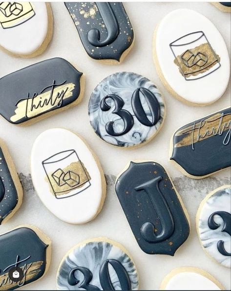 Anniversary Cookies, Royal Iced Cookies, Man Cookies, Sugar Cookie Designs, Cookie Time, Sweet Bakery, Fancy Cookies, Cookie Frosting, Cookie Inspiration