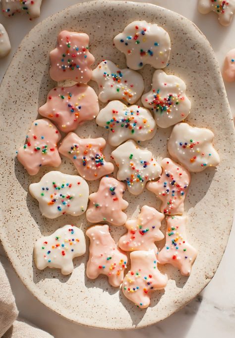 Homemade Animal Crackers... Sugar Cookies Frosting, Cookies Frosting, Frosted Animal Crackers, Neon Food Coloring, Circus Animal Cookie, Alphabet Cookies, Pastel Cupcakes, Cookies From Scratch, Gown Red