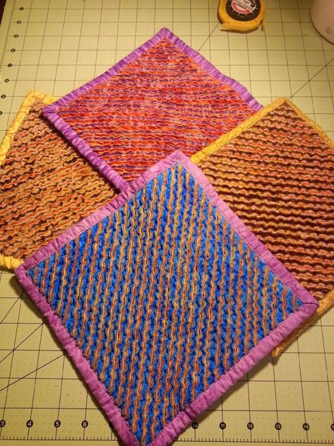 Quilt and Sew Forever: Chenille Trivit Tutorial Chenille Quilt, Chenille Crafts, Knitting Quotes, Sewing Binding, Chenille Blanket, Quilted Potholders, Potholder Patterns, Chenille Rug, Denim Crafts