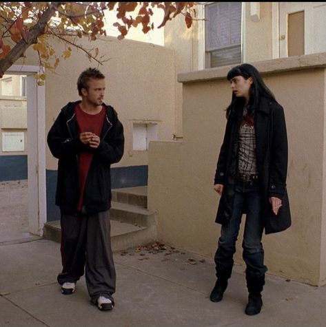 Jesse And Jane Outfits, Jessie Breaking Bad Costume, Jesse Pinkman Style Clothes, Jessie Pinkman Aesthetic, Jesse And Jane Costume, Jessie And Jane, Jesse Pinkman And Jane, Jane And Jesse, Jesse Pinkman Outfit