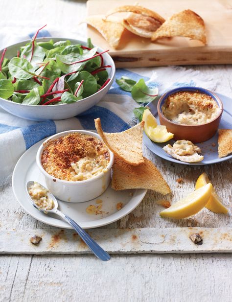 Crab gratin with brandy - This classic do-ahead dish is a nod to the 1970s - delicious with Melba toast and salad Starters Recipes Dinner Party, Dinner Party Starters, Cooking Advice, Impressive Recipes, Shellfish Recipes, Cooking For A Crowd, Crab Recipes, Buffet Food, Entertaining Recipes