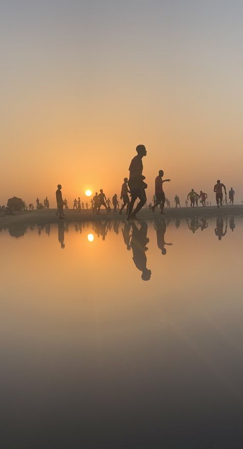 Dakar Senegal Aesthetic, Senegal Beach, African Beach, Africa Sunset, Quiet Photos, Dakar Senegal, Slide Background, Phone Aesthetic, Beach Background