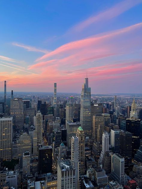 Rooftop Aesthetic Night, Rooftop Aesthetic, New York City View, Sunset Cityscape, City Life Aesthetic, New York Wallpaper, Blue Photography, New York City Skyline, Go To New York