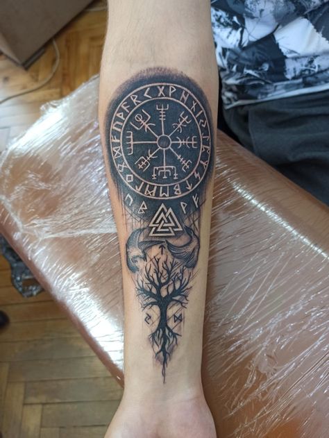 Yggradsil Tattoo, Viking Compass Tattoo Men, Men Feather Tattoo, Viking Gods Tattoo, Arm Tattoo Viking, Vegvisir Tattoo, Viking Compass Tattoo, Aztec Tattoos Sleeve, The Helm Of Awe