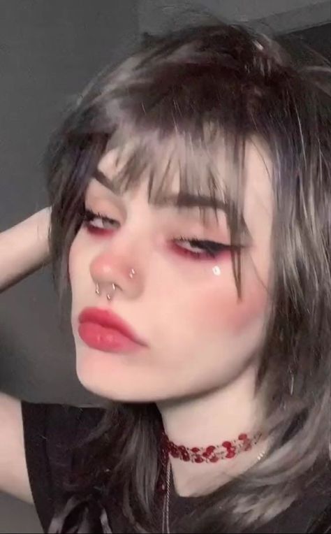 Xowie Jones Makeup, Eyebags Makeup Aesthetic, Dark Queen Makeup, Black And Red Makeup, Bleached Brows, E Girl Makeup, Tiktok Makeup, E Girl Aesthetic, Punk Makeup