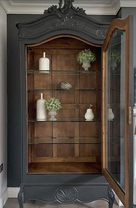 Muebles Shabby Chic, Armoire Makeover, Glass Display Cabinet, Cabinet Bookcase, French Armoire, Concrete Ideas, Painting Concrete Porch, China Cabinets, Modern French