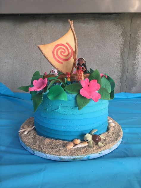 Moana brownie birthday cake with gumpaste flowers and leaves fondant boat and sail by Pastry Chef Michael Werrell Moana Birthday Cake Ideas, Mohana Cake, Moana Birthday Party Cake, Moana Birthday Cake, Moana Birthday Party Theme, Moana Theme Birthday, Boat Cake, Moana Cake, Artisan Bakery