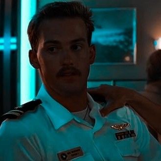 Nick Goose Bradshaw, Nick Bradshaw Goose, Goose Topgun 1986, Goose Bradshaw, Nick Bradshaw, Country Videos, 90s Men, Miles Teller, Val Kilmer