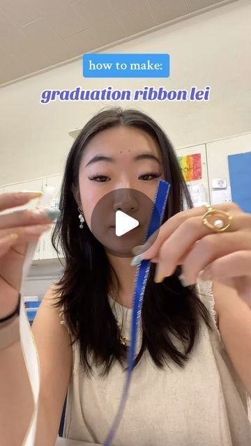 Miss. Hong ✏️📚 on Instagram: "sorry for the wait but here’s how to make your very own graduation lei! 💖 #teacher #fifthgrade #graduation #lei #oahu #hawaii #elementaryschool" How To Make A Graduation Lai, Lei Ideas For Kids, Kids Graduation Lei Ideas, How To Make A Lei Diy, Diy Leis For Kids, How To Make A Ribbon Lei, Diy Graduation Ribbon Leis Tutorials, How To Make Graduation Leis Tutorials, Easy Graduation Leis Diy