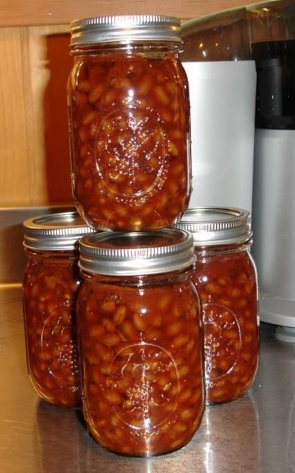 Canning Beans, Canned Baked Beans, Bbq Beans, Canning Vegetables, Canning Food Preservation, Canned Food Storage, Canning Tips, Pressure Canner, Dry Beans